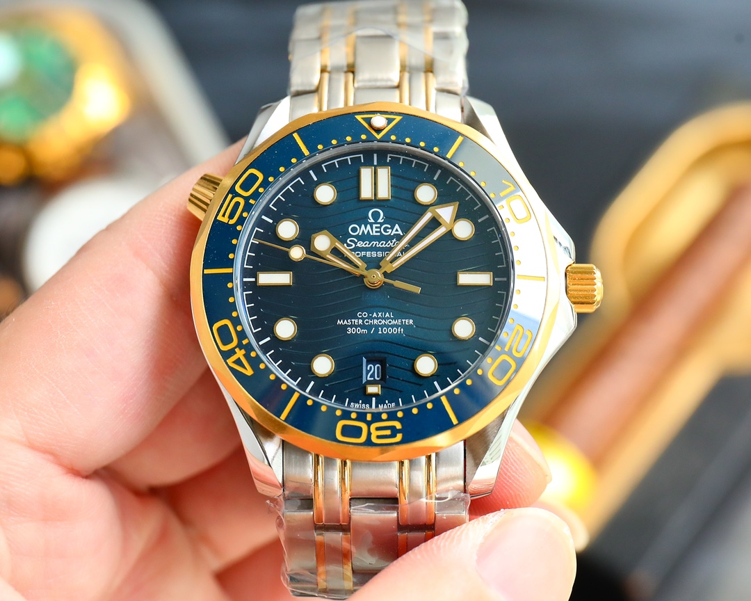 TOP OMEGA SEAMASTER Seahorse Series Watch 42mm - 2 Colors