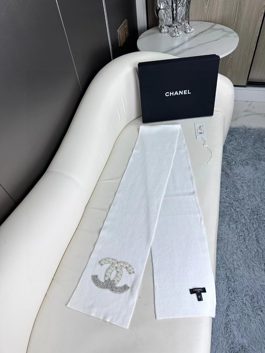 TOP Chanel Scarf with Diamonds Logo 20×180 cm - 2 Colors