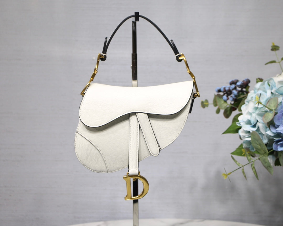 TOP Christian Dior Saddle Bag Grainy Calfskin Small - White