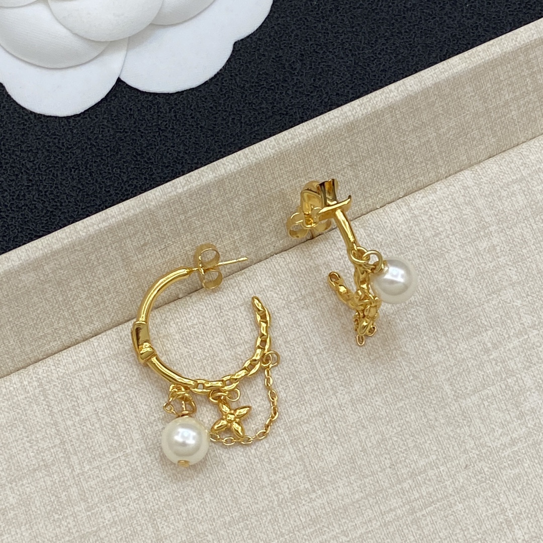 TOP Louis Vuitton LV Earrings - 3 Color