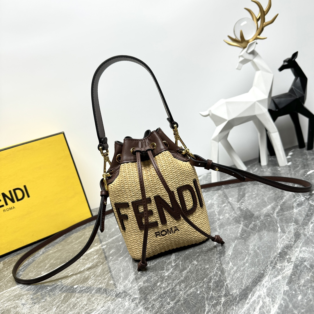 TOP FENDI Mon Tresor Bucket Bag 12x14x8cm