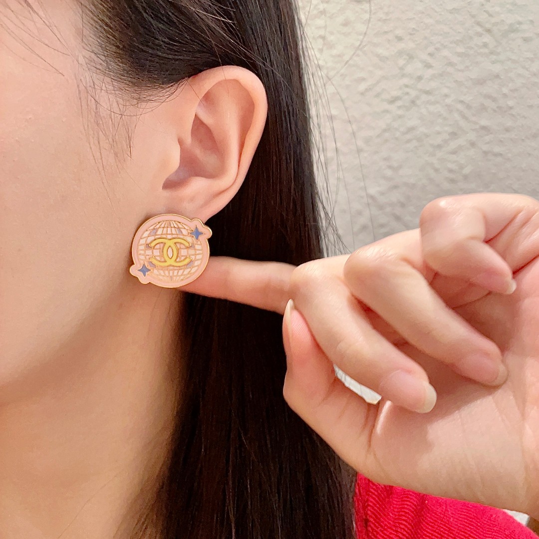 TOP CHANEL CC Earrings- Pink