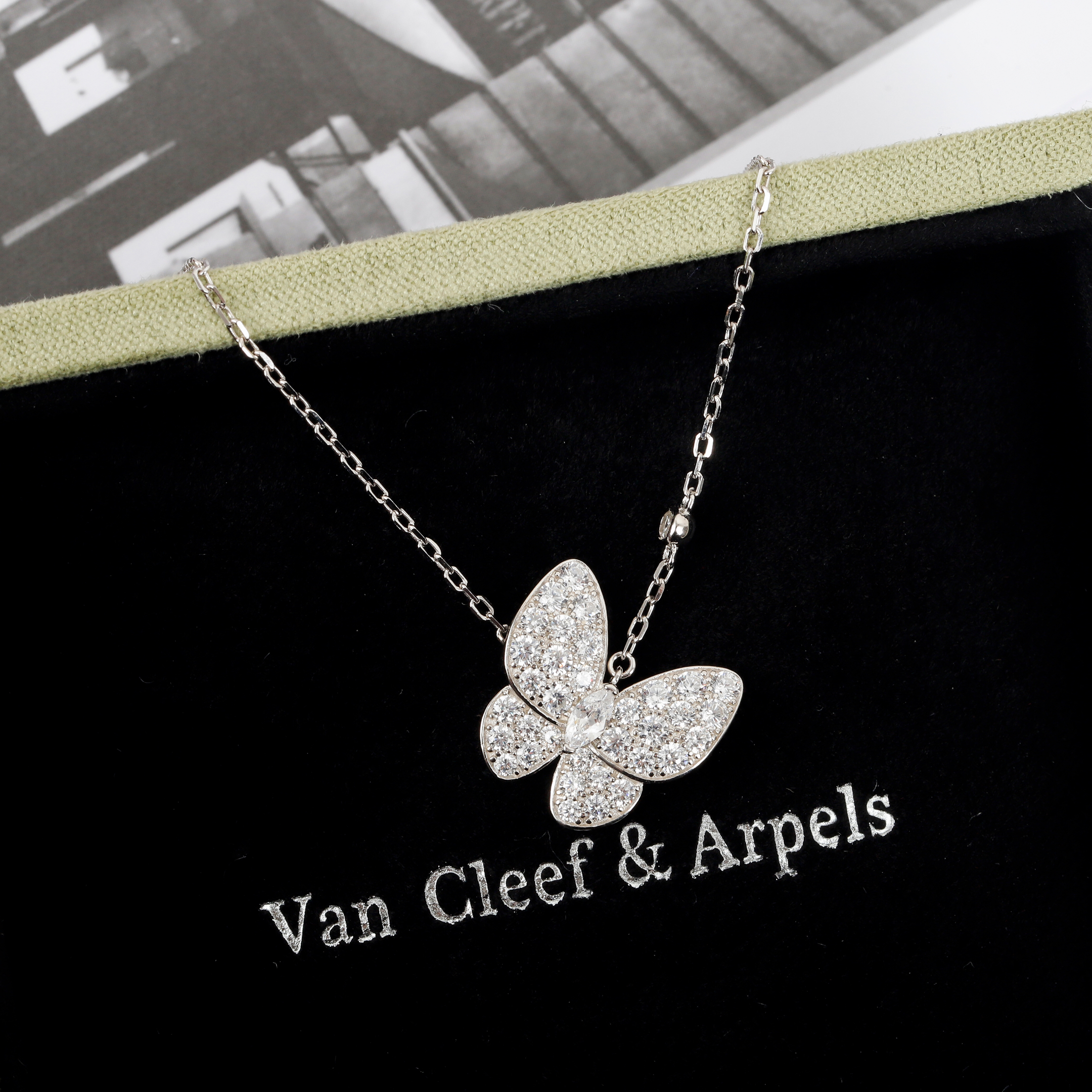 TOP Van Cleef & Arpels Butterfly Necklace - Silver