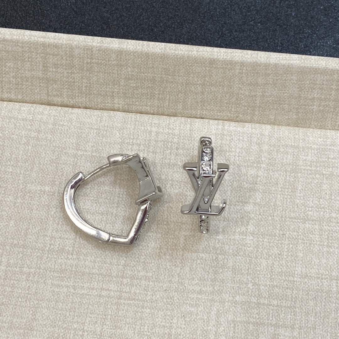 TOP Louis Vuitton LV Earrings - 2 Colors