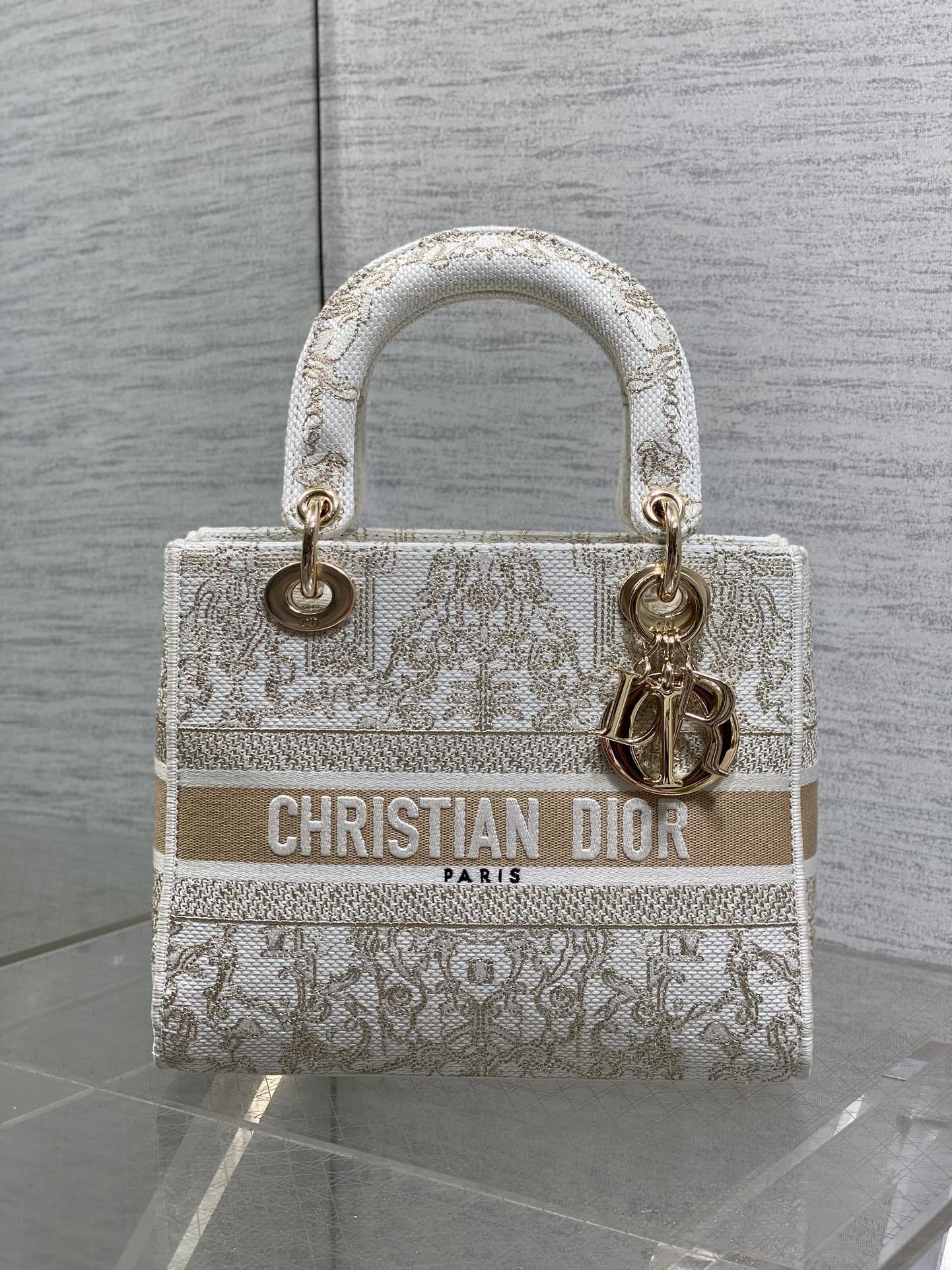 TOP Christian Dior Embroidered Lady Bag 24x11x20cm - Gold