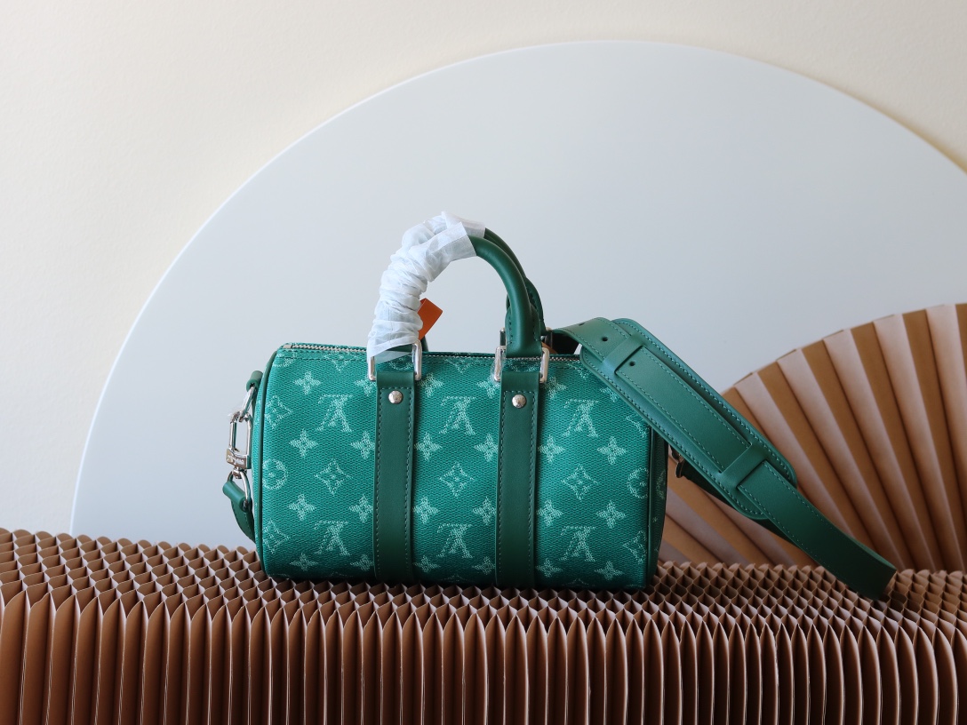 TOP Louis Vuitton LV  Keepall 25 Bag 25✘15✘11 cm-Green