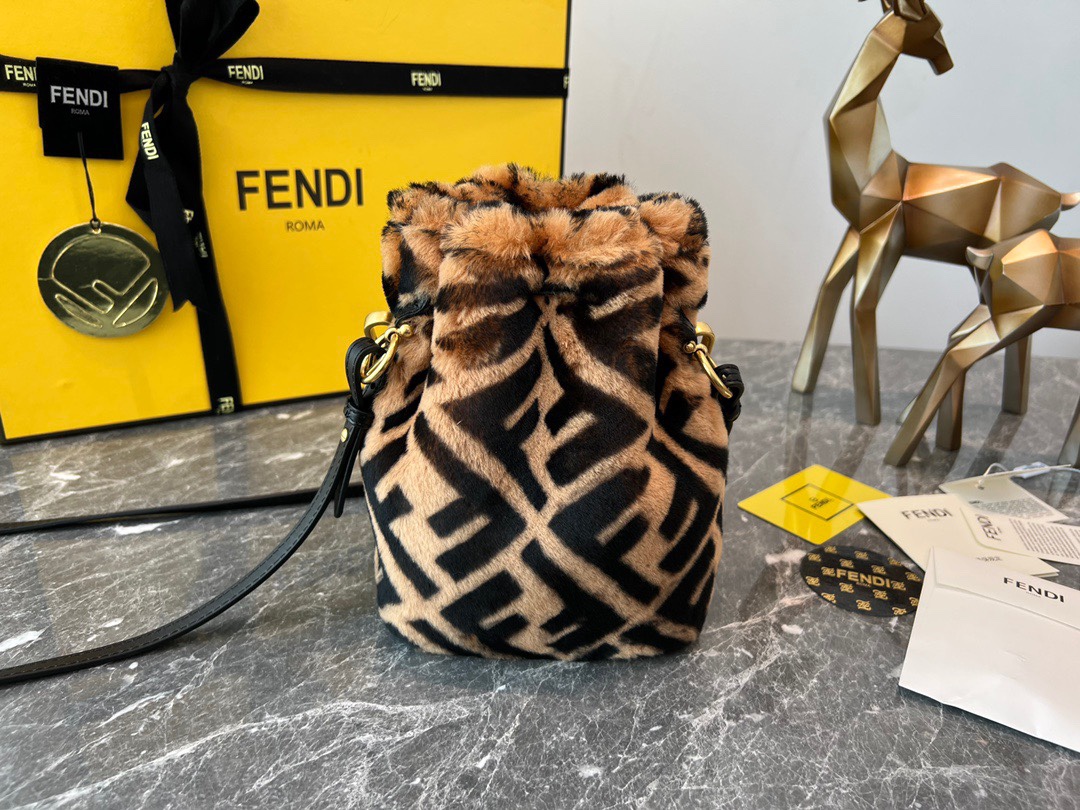 TOP FENDI Mon Mon Tresor Bags Wool Bucket Bag 18x12cm - Brown