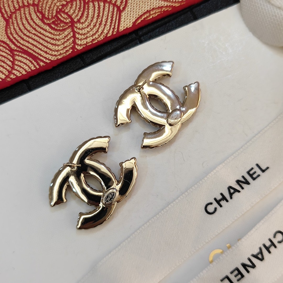 TOP CHANEL CC Earrings-Red