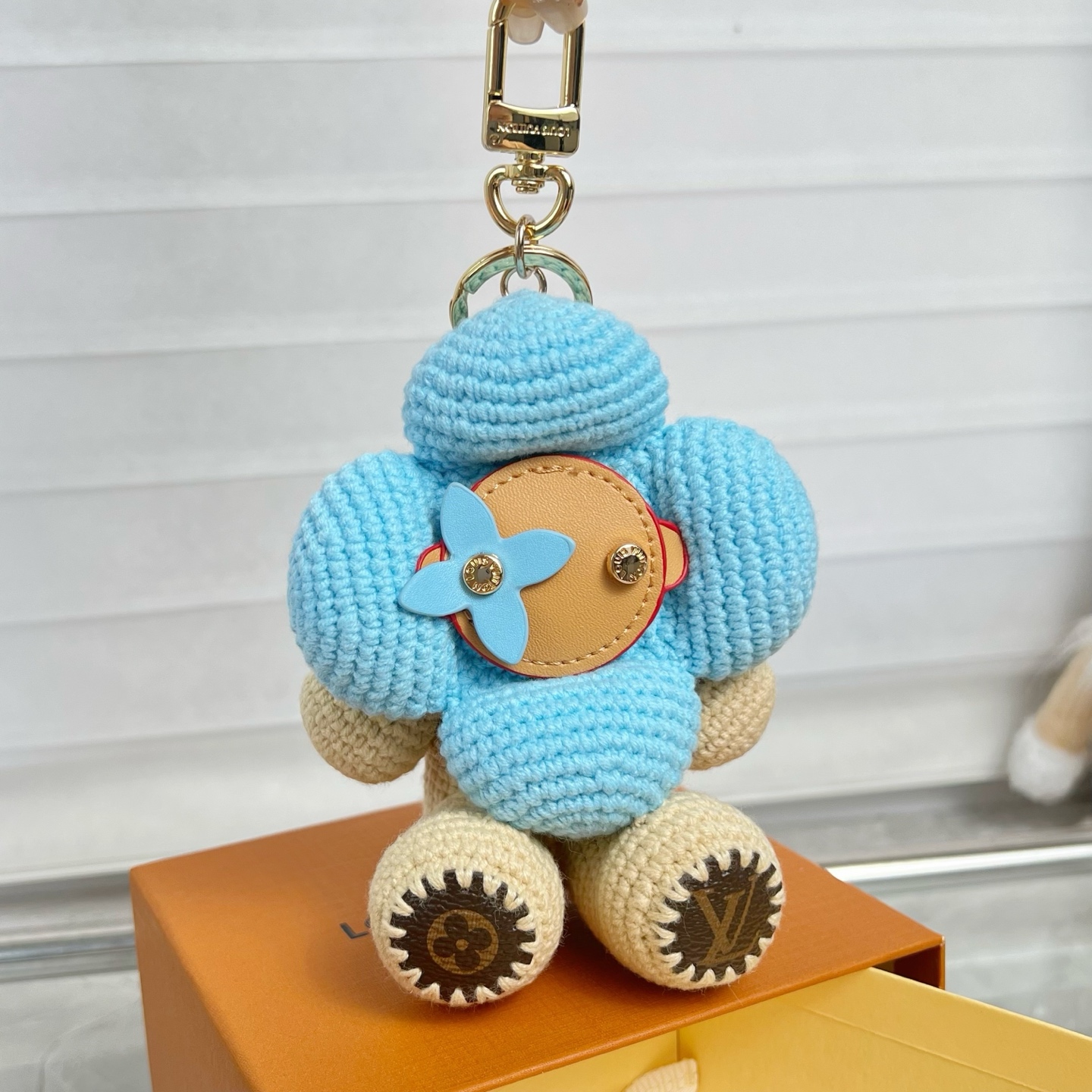 TOP Louis Vuitton LV  Vivienne Doll Pendant- 3 Colors