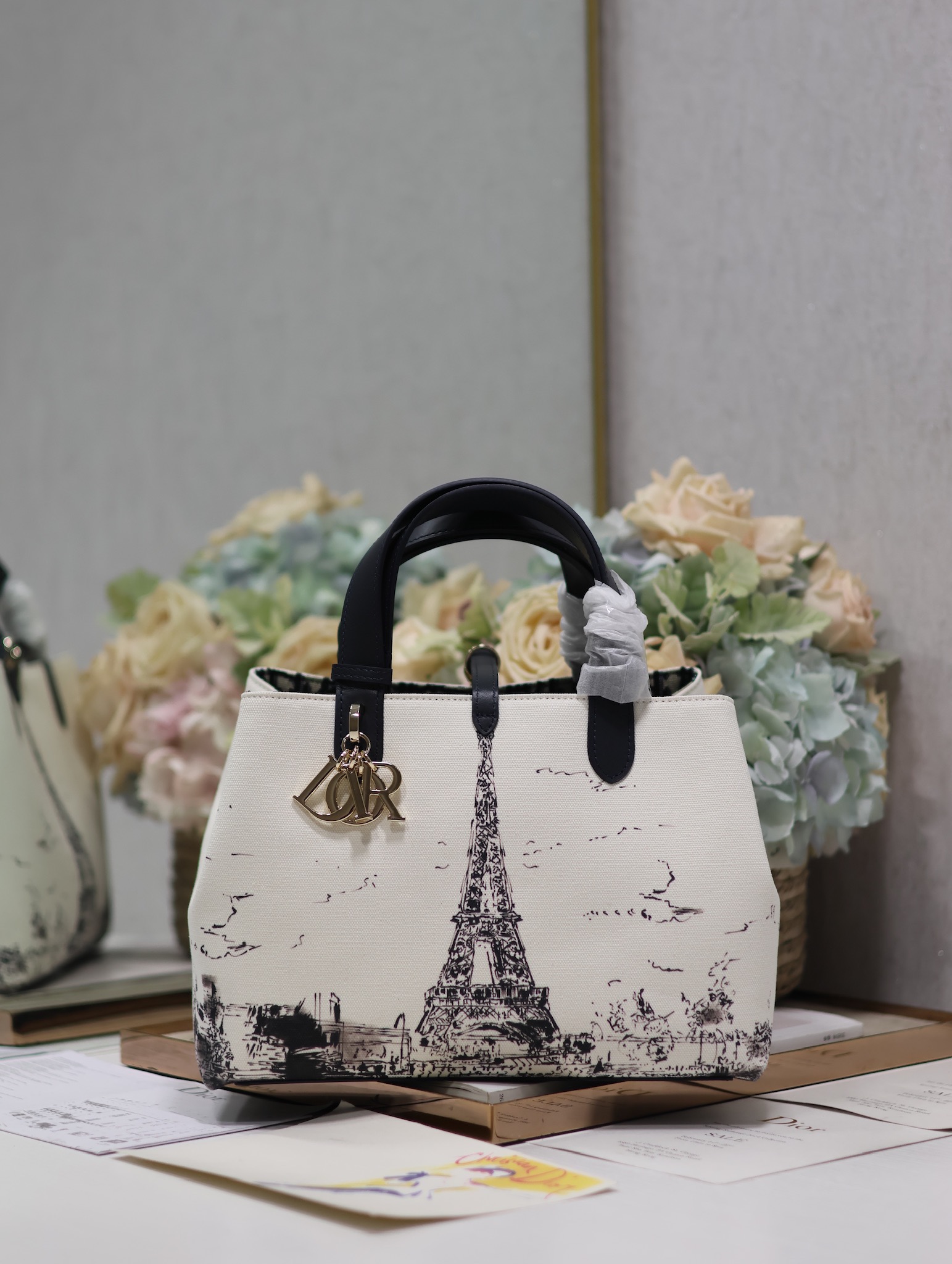 TOP Christian Dior Toujours Handbag 23x15x15cm/28.5x19x21cm - White