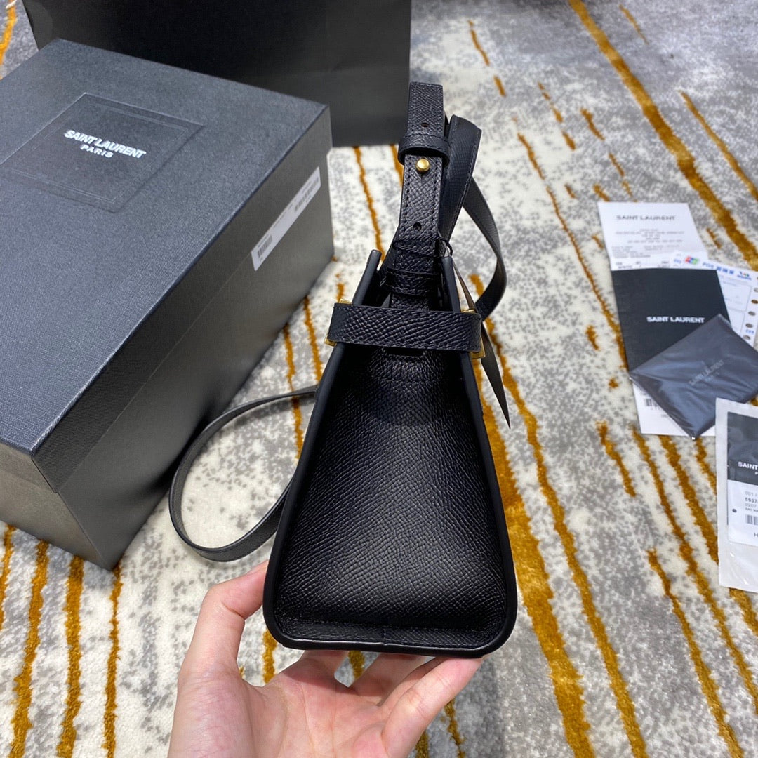TOP Yves Saint Laurent YSL Manhattan Nano - BLACK