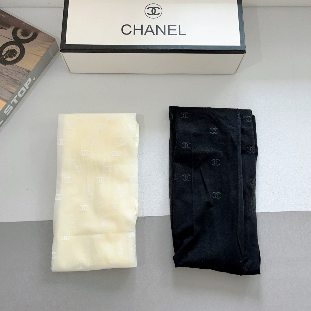 TOP CHANEL Offset Printed Logo Stockings - 2 Color