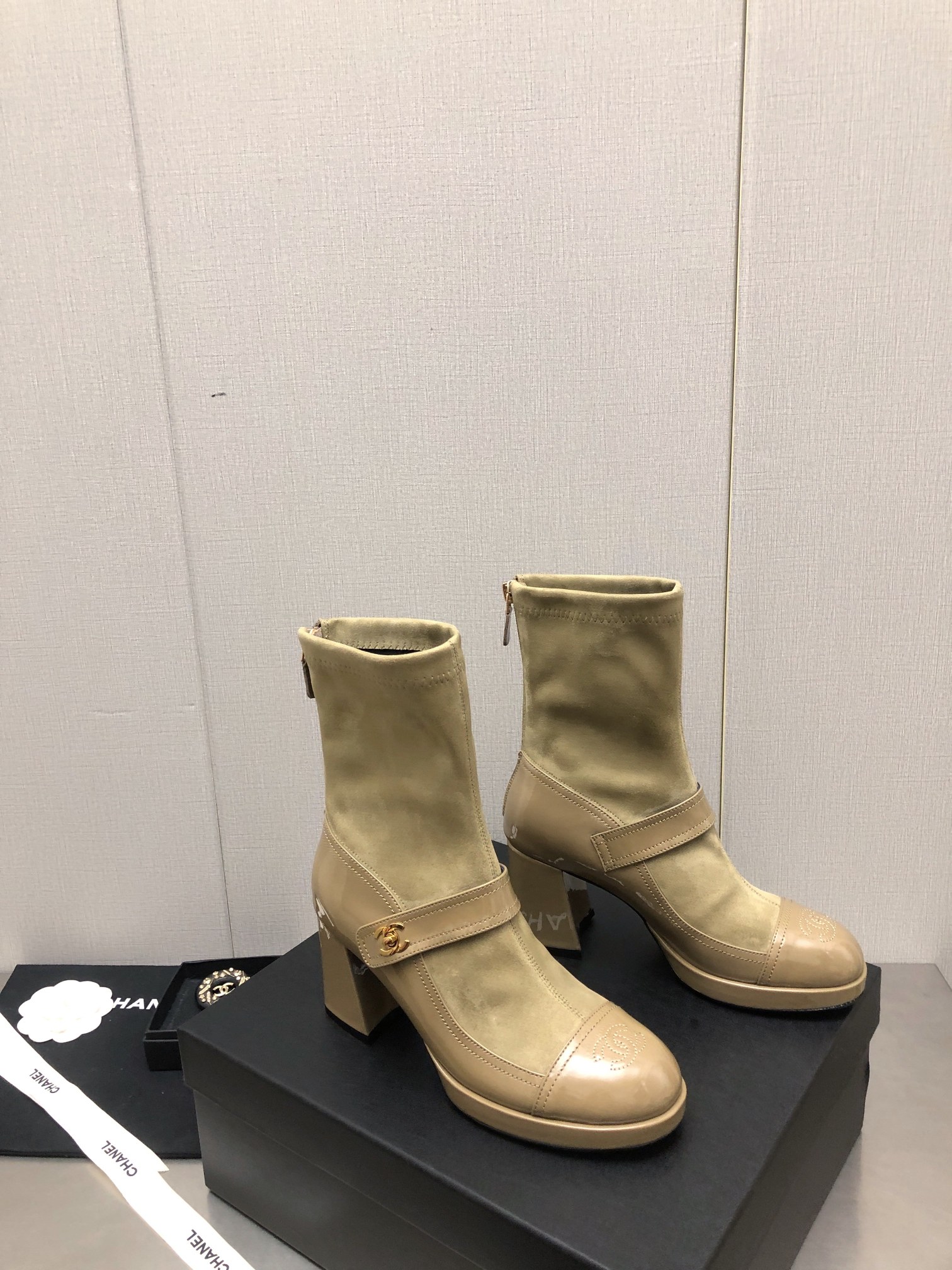 TOP CHANEL Elastic Boots - 3 Color