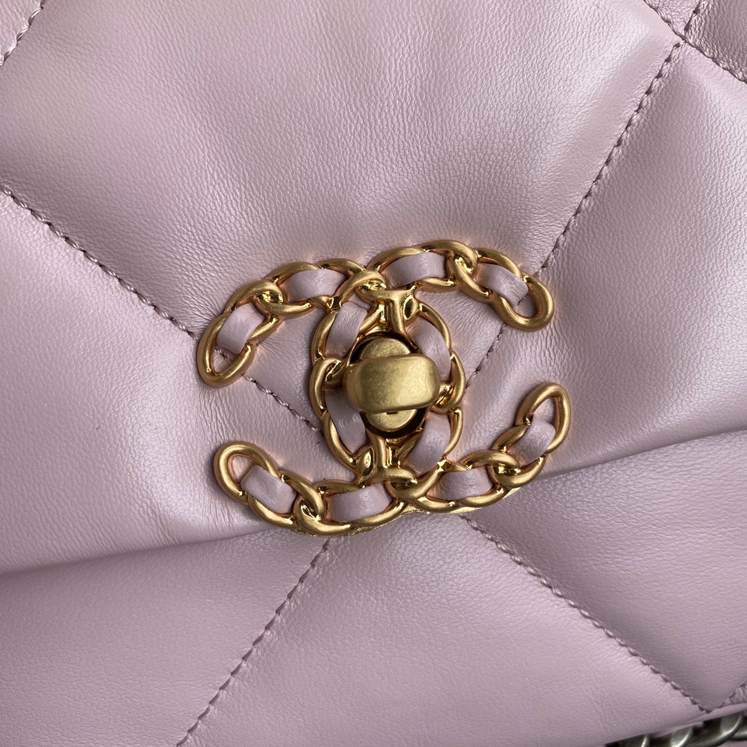 TOP CHANEL 19 Bag Lambskin Small 26cm - Light Pink