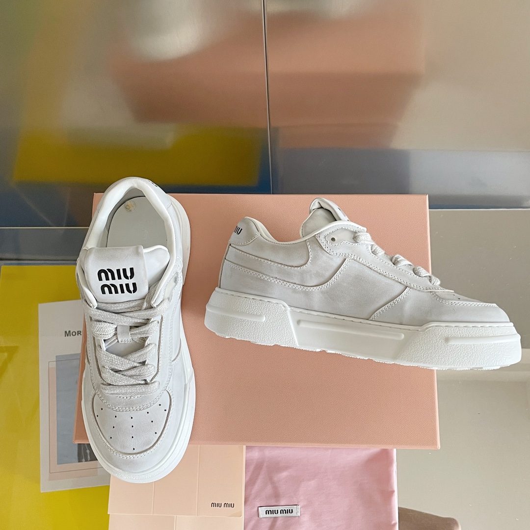 TOP Miu Miu Vintage Shoes Casual Sneakers
