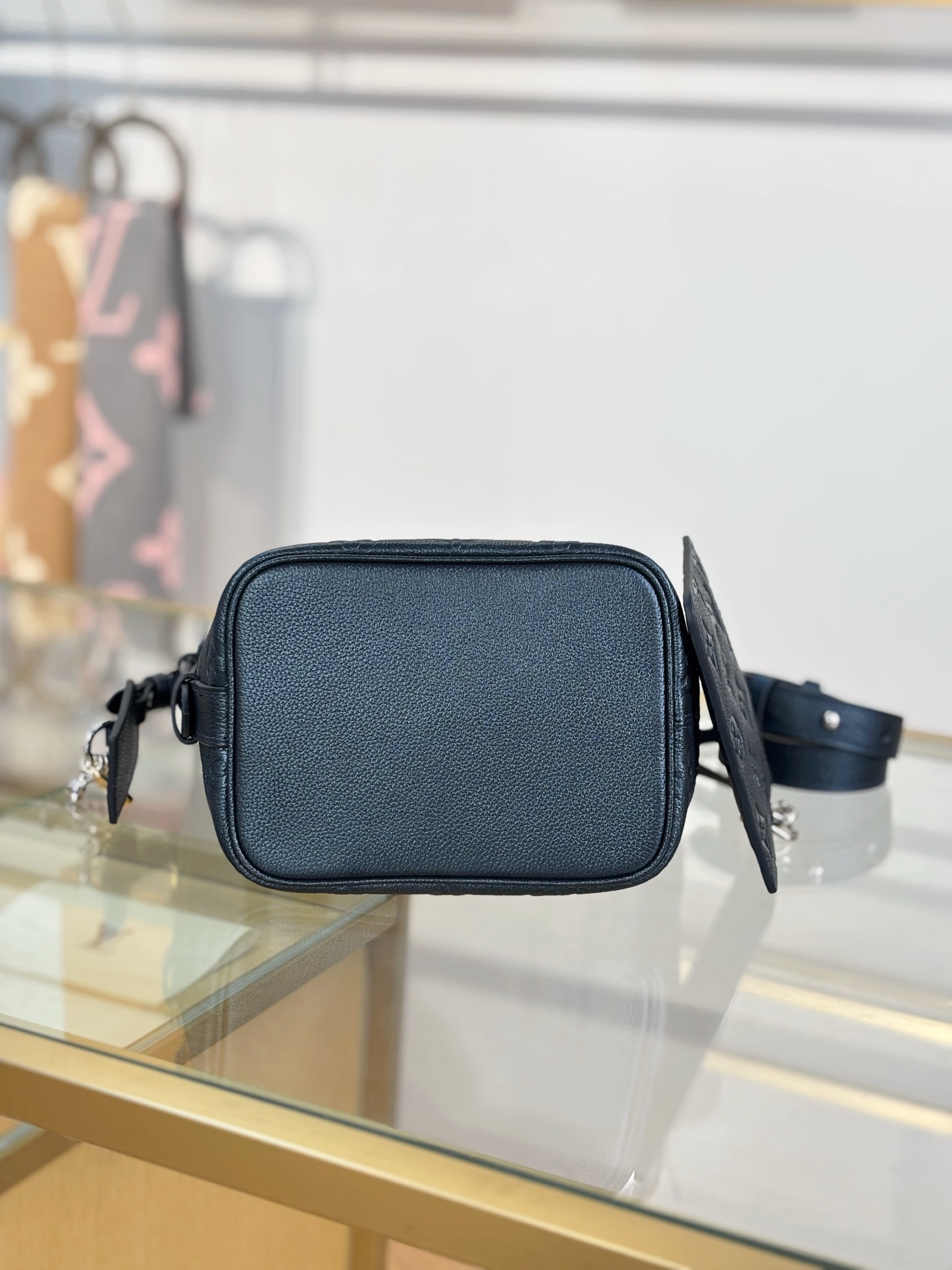 TOP Louis Vuitton LV All In BB Bag 16x18x12cm - Pearlescent Blue