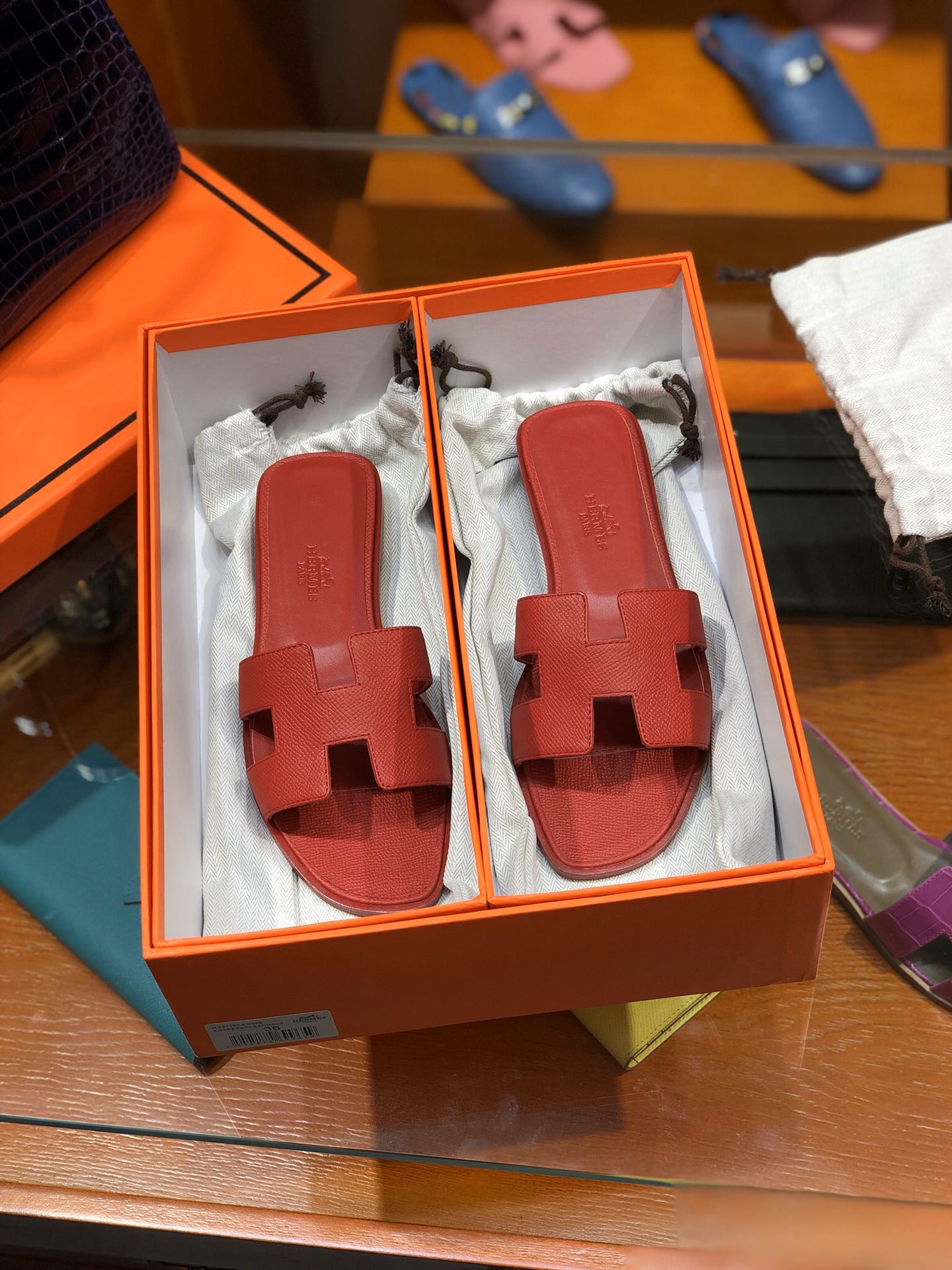 TOP HERMES Slippers - Red