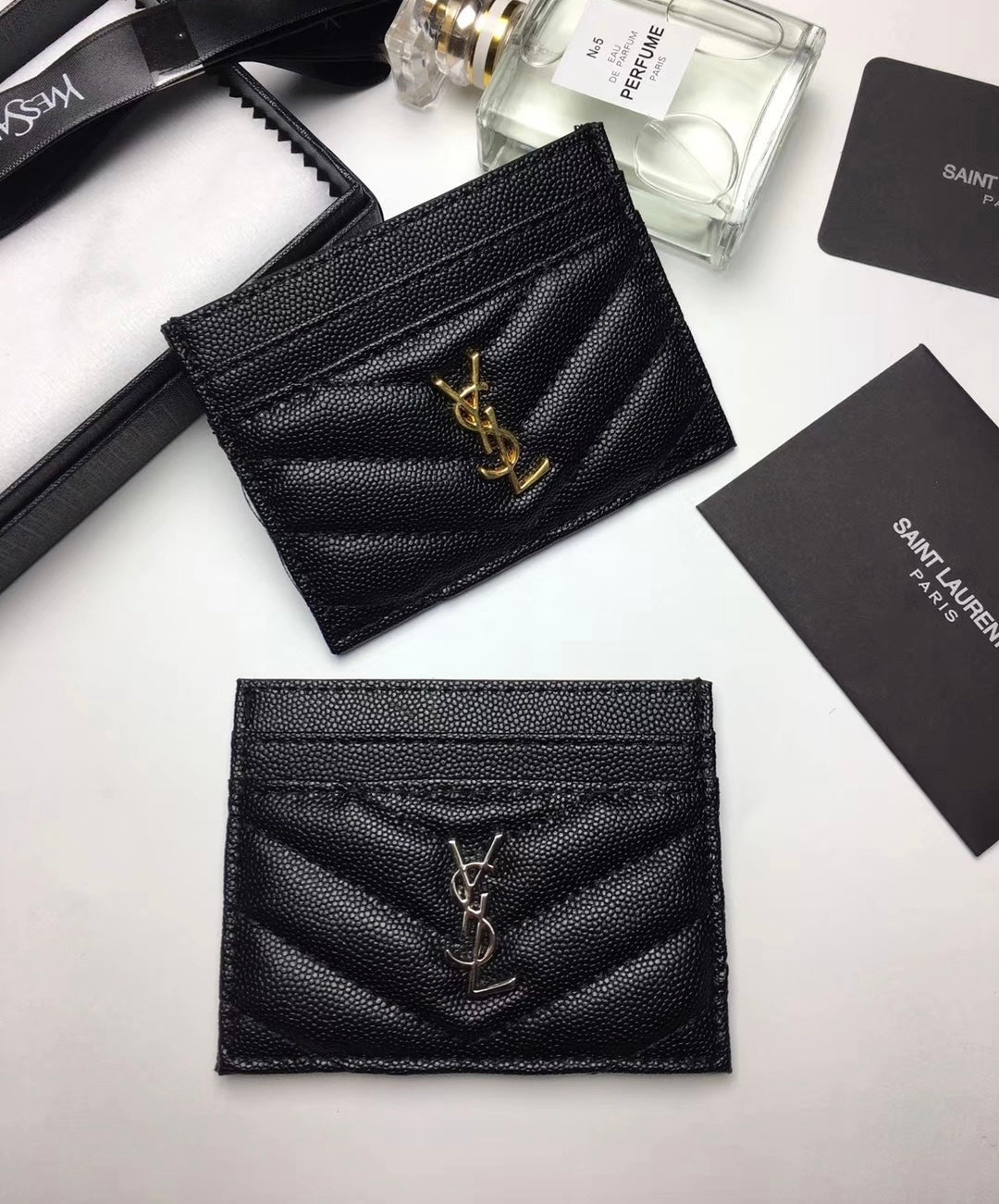 TOP Yves Saint Laurent YSL Card Holder Caviar Skin - Black