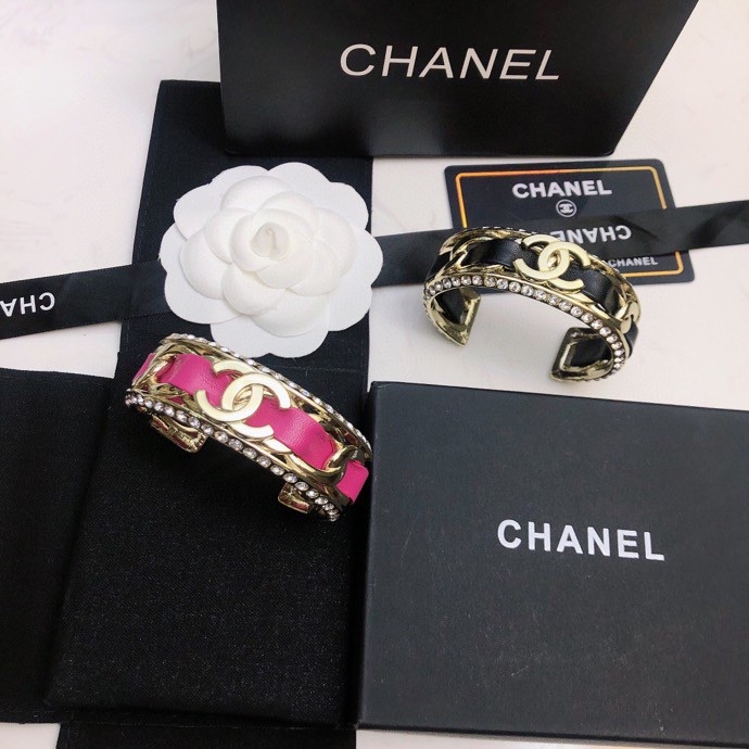 TOP CHANEL Bracelet-2 Colors