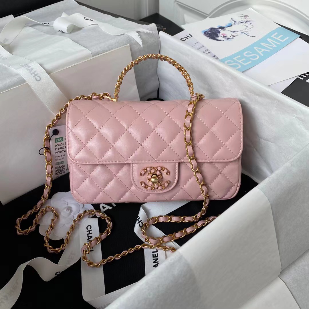 TOP CHANEL Black Diamond Handle Lambskin Bag 21CM - Light Pink & GHW