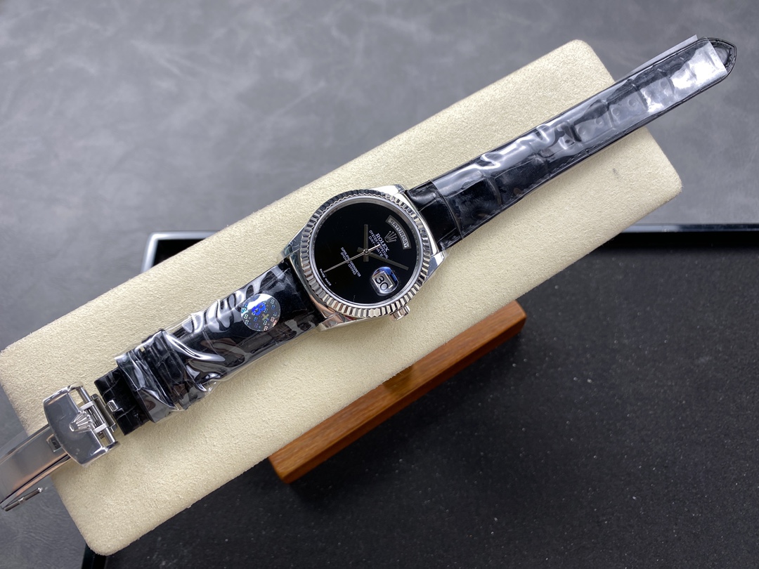 TOP ROLEX  Day-Date Sliver Bezel Watch 36mm - Black