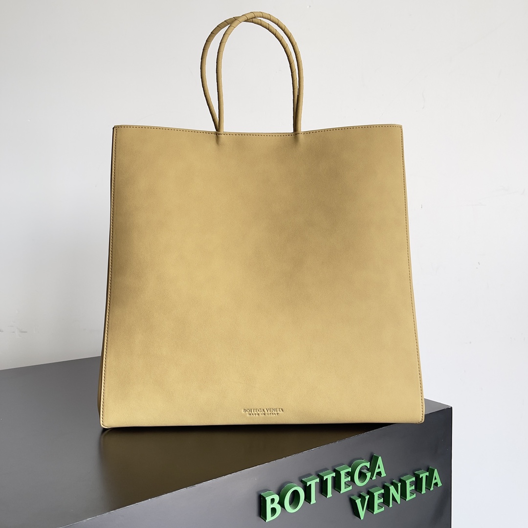 TOP Bottega Veneta BV Leather Shopping bag