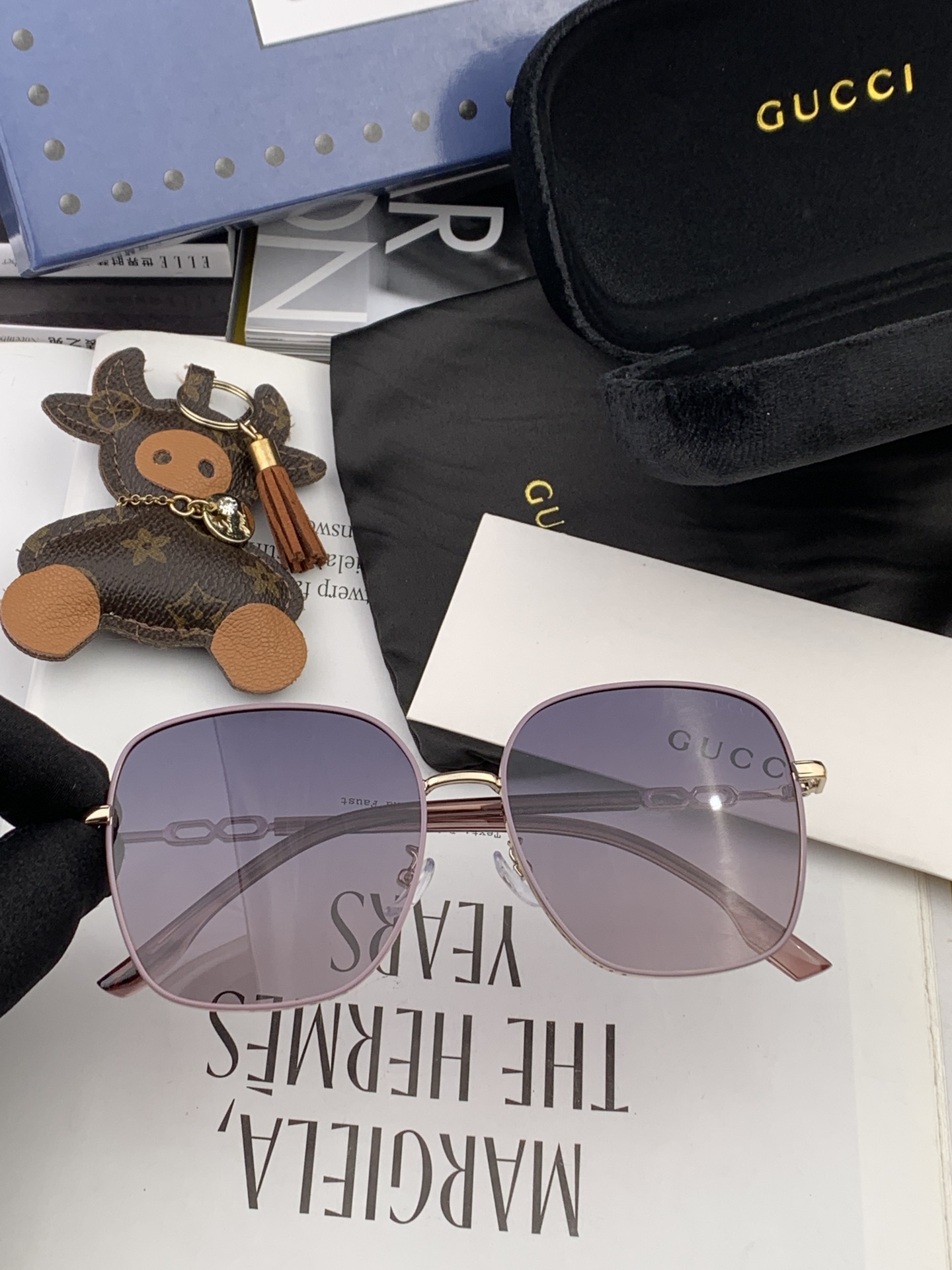 TOP GUCCI Square Frame Sunglasses - 3 Color