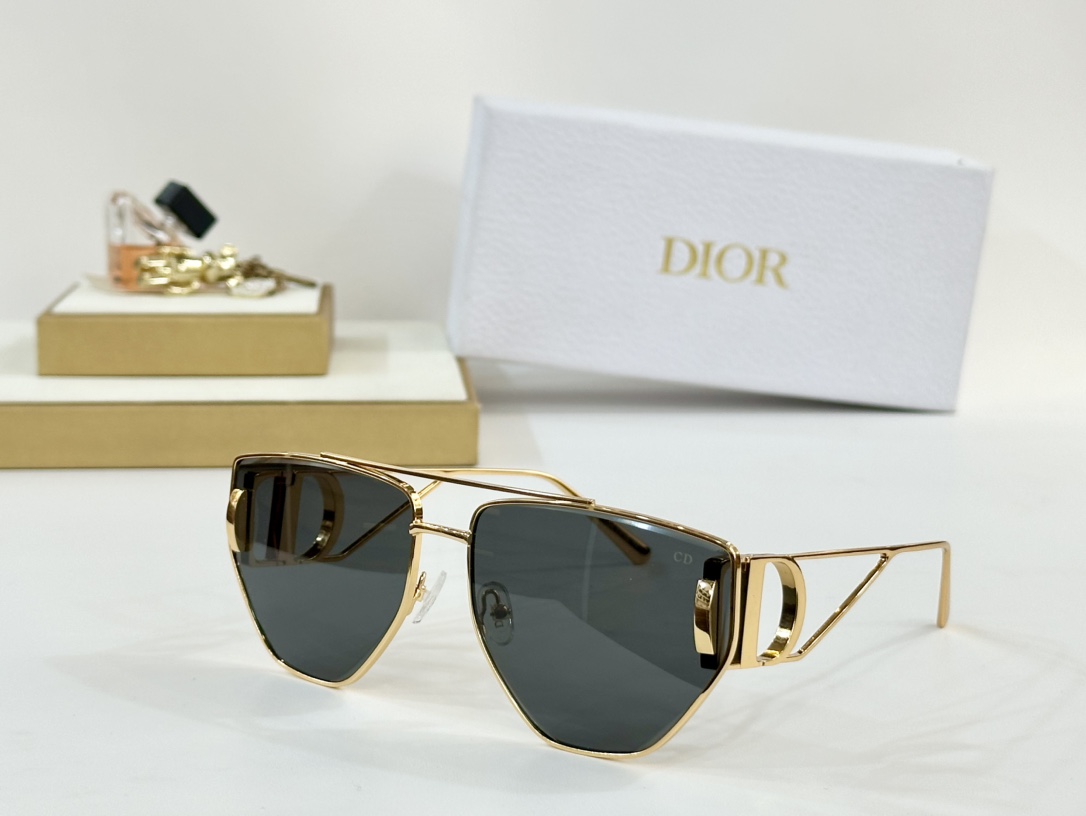 TOP Christian Dior Sunglasses - 6 Color