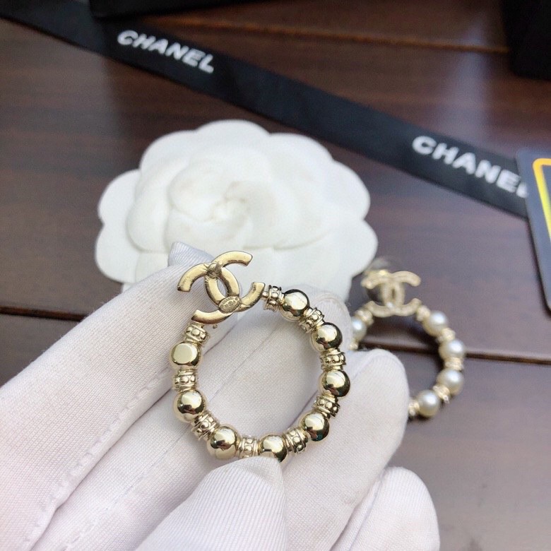 TOP CHANEL Double C Pearl Hoop Earrings