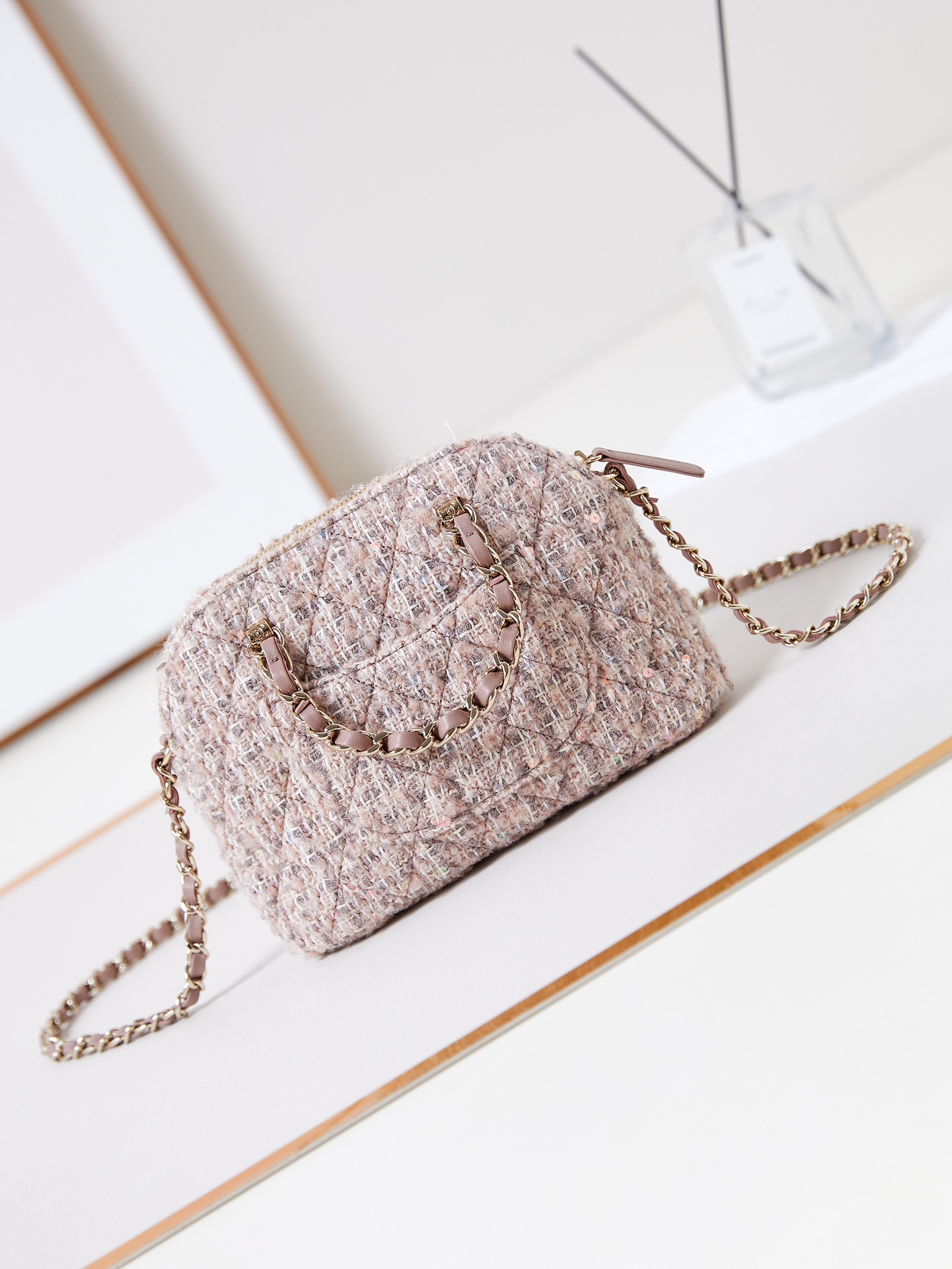 TOP CHANEL Shell Bag 15x20x6cm - Pink