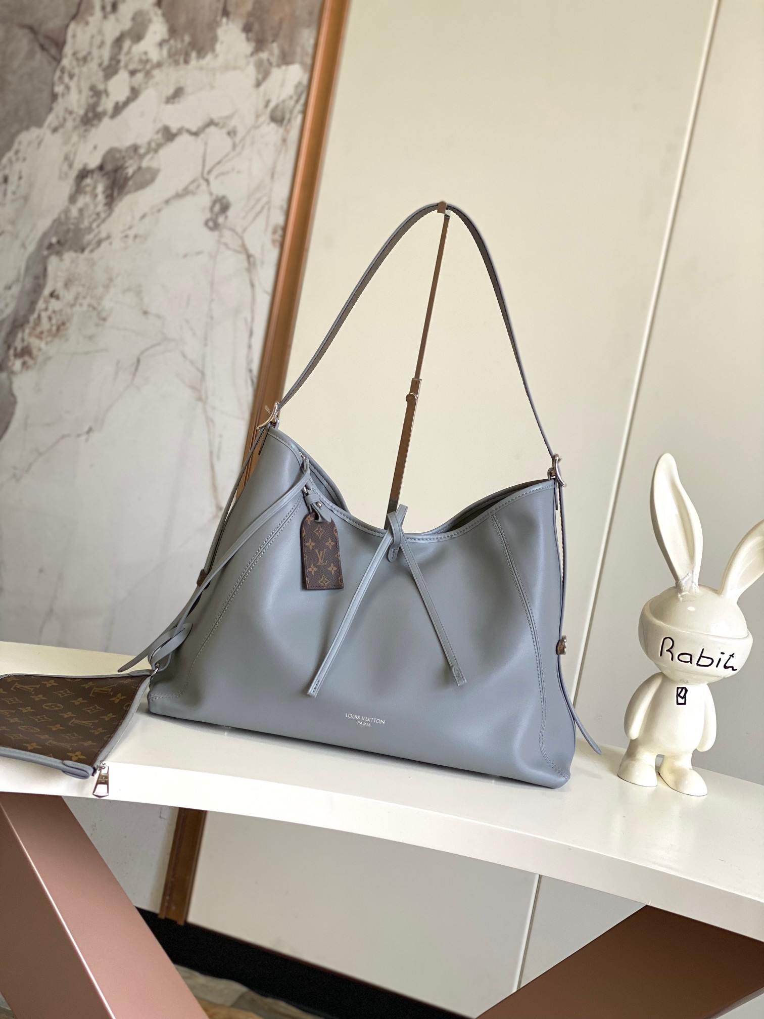 TOP Louis Vuitton LV  Carryall Dark MM Bag 39 x 30 x 15 cm -Grey