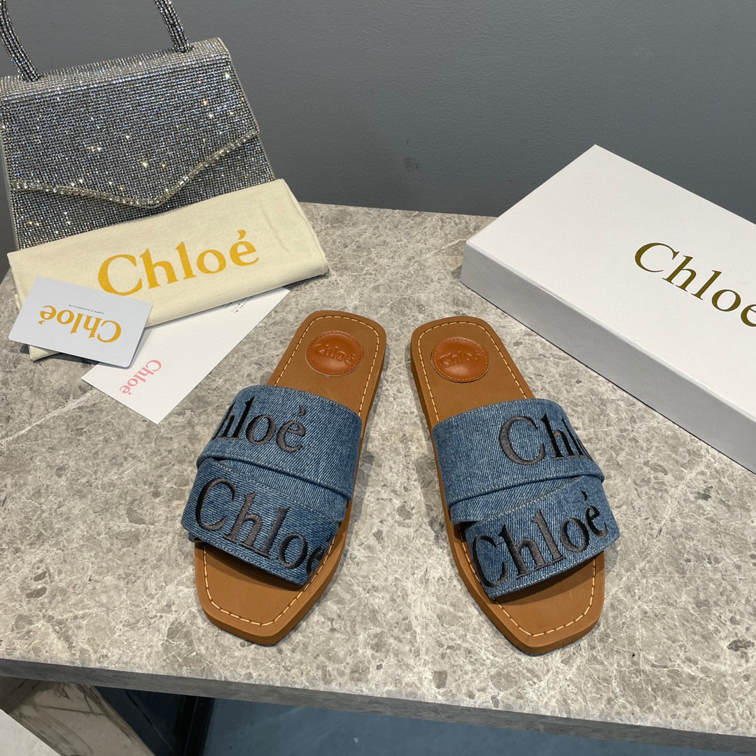 Chloe Leather Logo Embroidery Shoes Sandal (Replica)