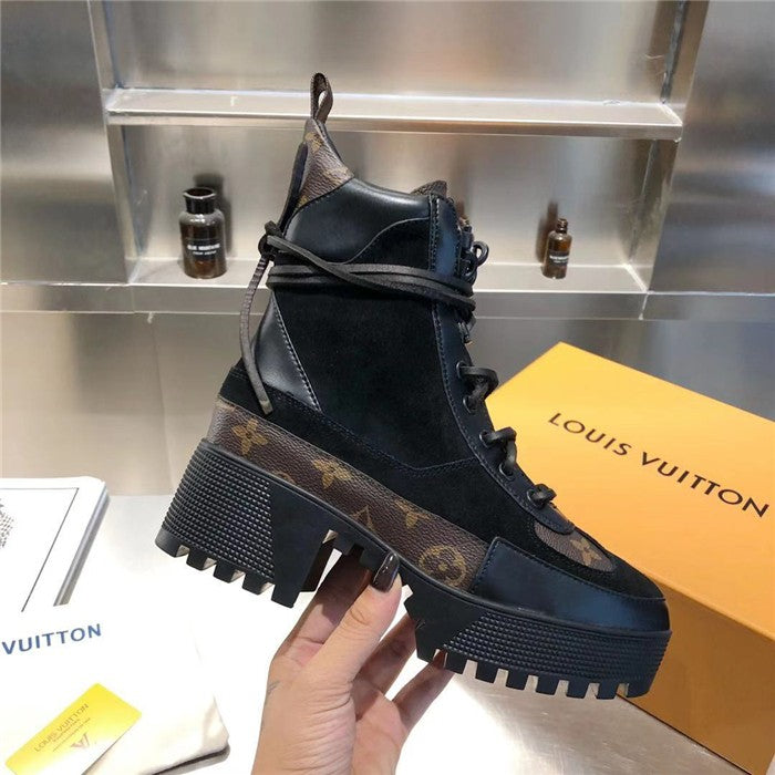 TOP Louis Vuitton LV L*V Laureate Platform Desert Boots - Black