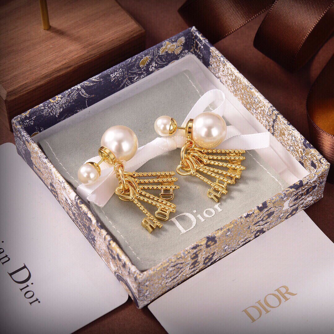 TOP Christian Dior Pearl earrings - Gold