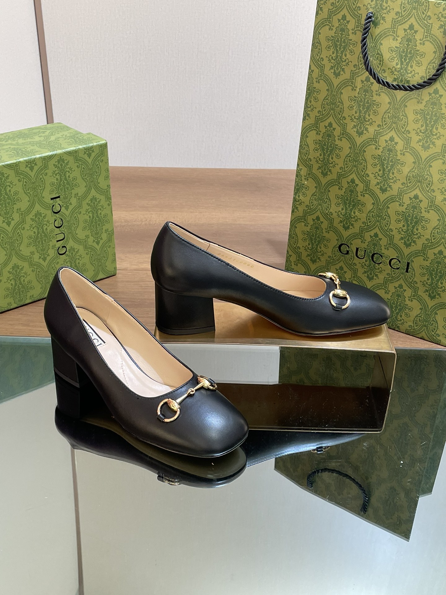 TOP GUCCI Pumps - 5 Color