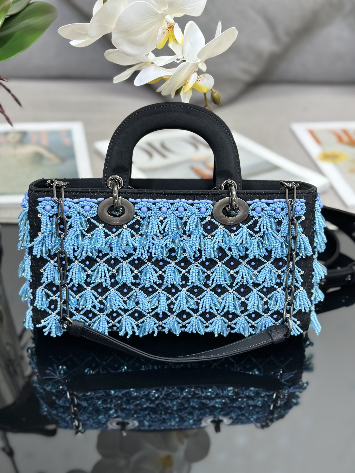 TOP Christian Dior Embroidered  Lady D-Joy Bag 26 x 13.5 x 5cm - Blue