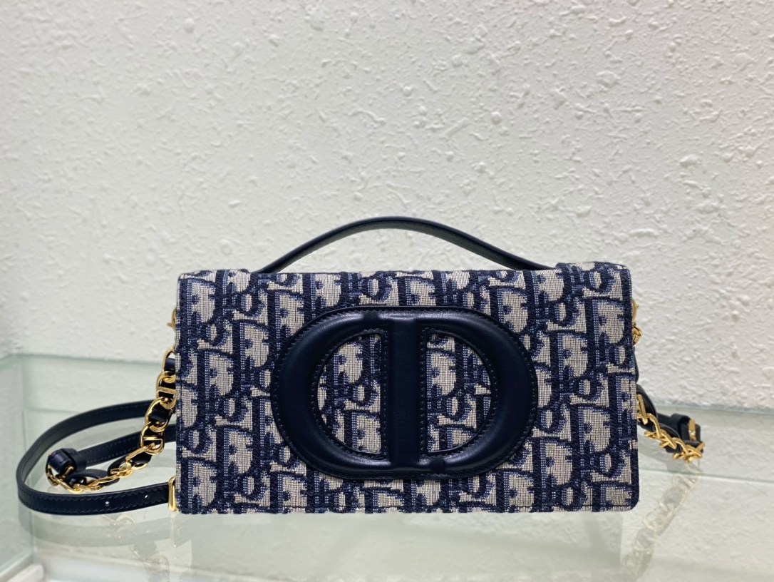 TOP Christian Dior Blue Oblique Print CD SIGNATURE MINI CHAIN BAG 21 x 11 x 5 cm - Blue