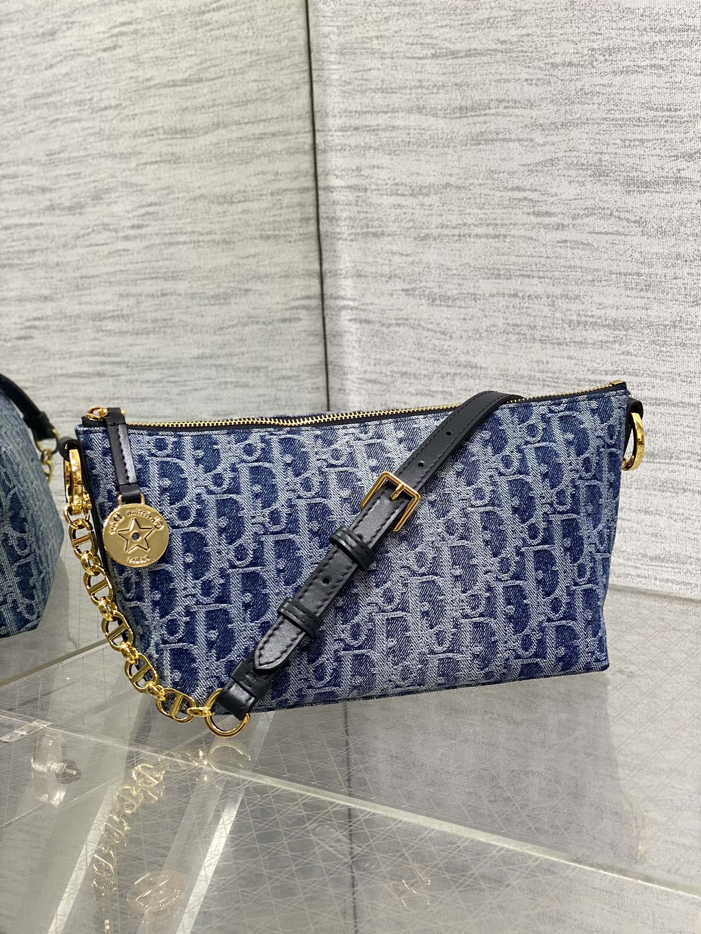 TOP Christian Dior Hobo Star Chain Handbag  28.5 x 14.5 x 10cm -2 Colors