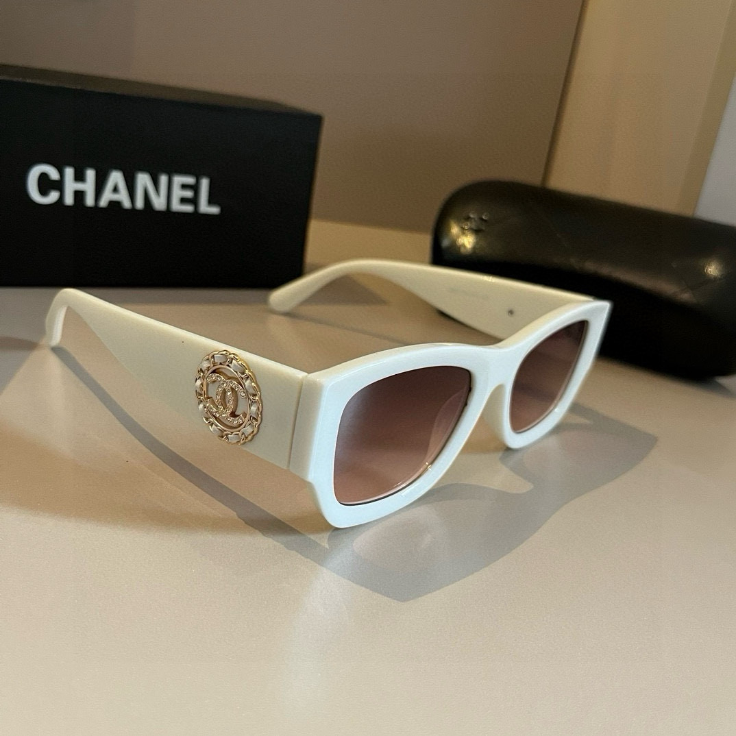 TOP CHANEL Sunglasses - 2 Colors