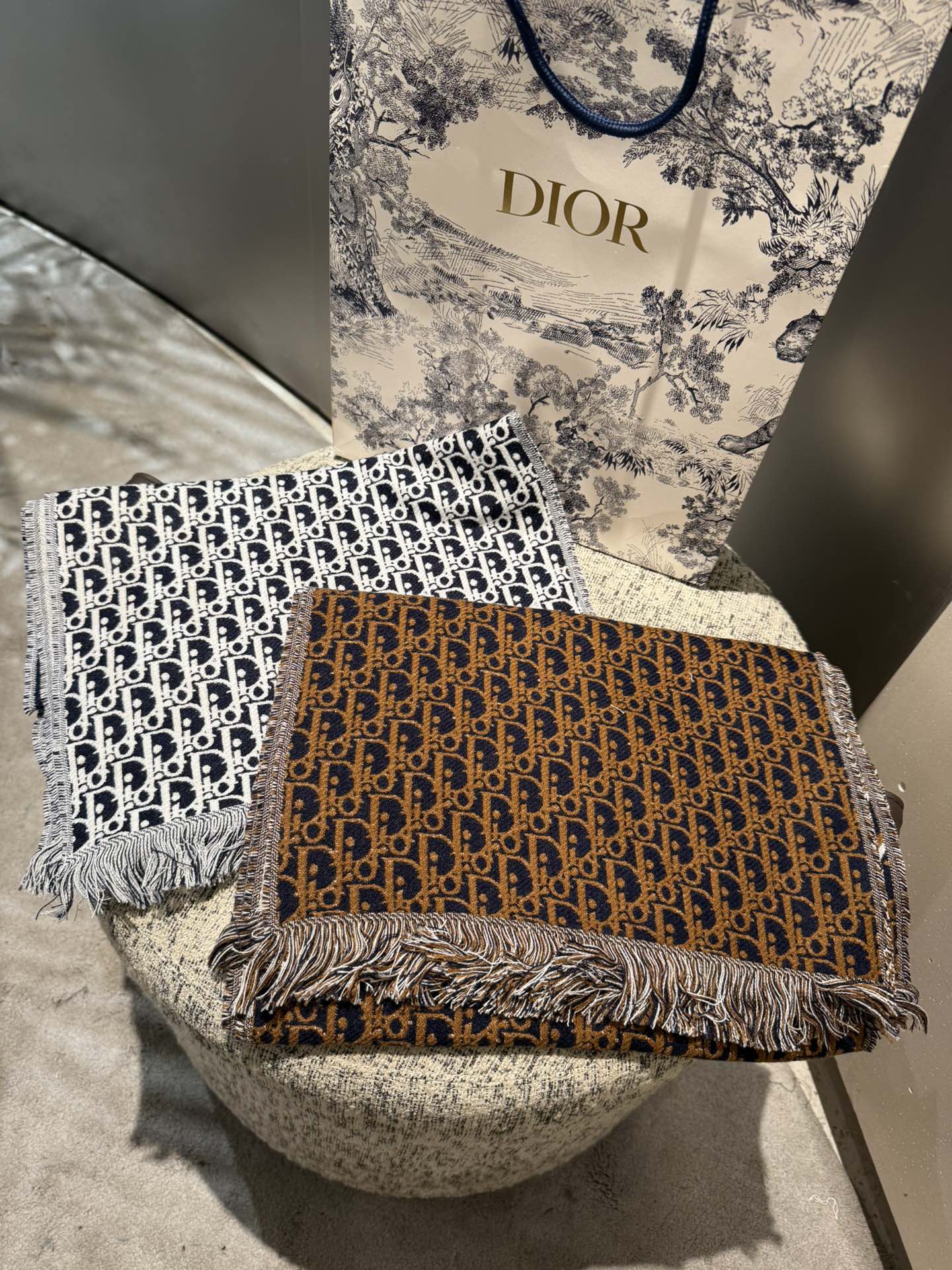 TOP Christian Dior  Scarf 33x200cm - 2 Colors