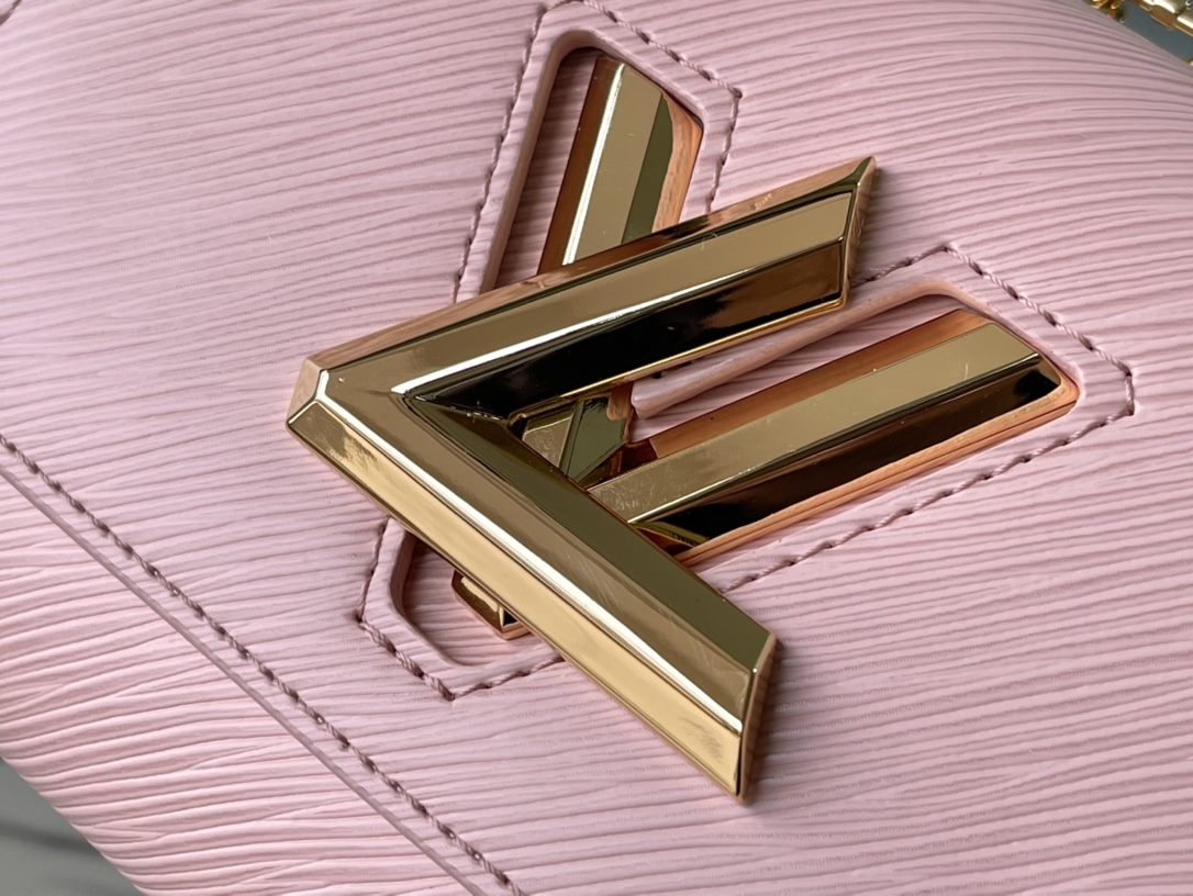 Louis Vuitton Twist MM M21027