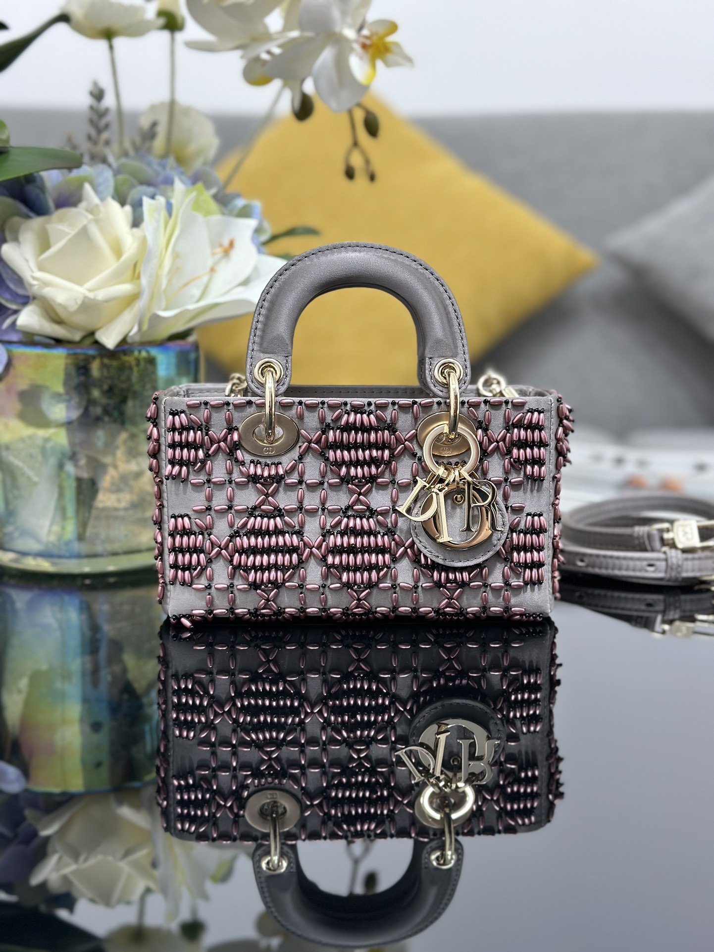 TOP Christian Dior Lady D-Joy Bag Mini Embroidered Bead 16*9*5cm - 2 Colors