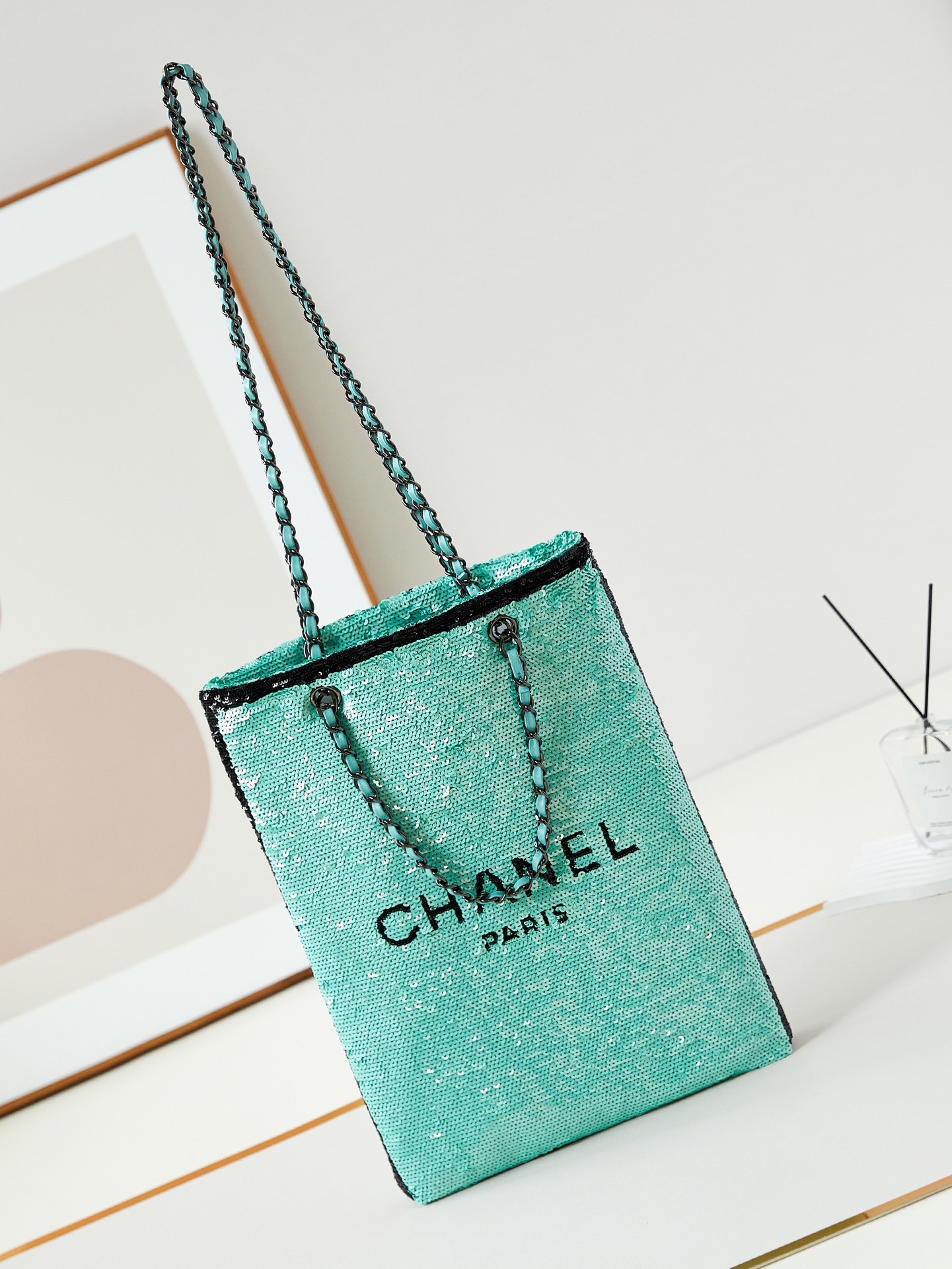 TOP CHANEL Sequins Shopping Bag 30x2x39cm -2 Colors