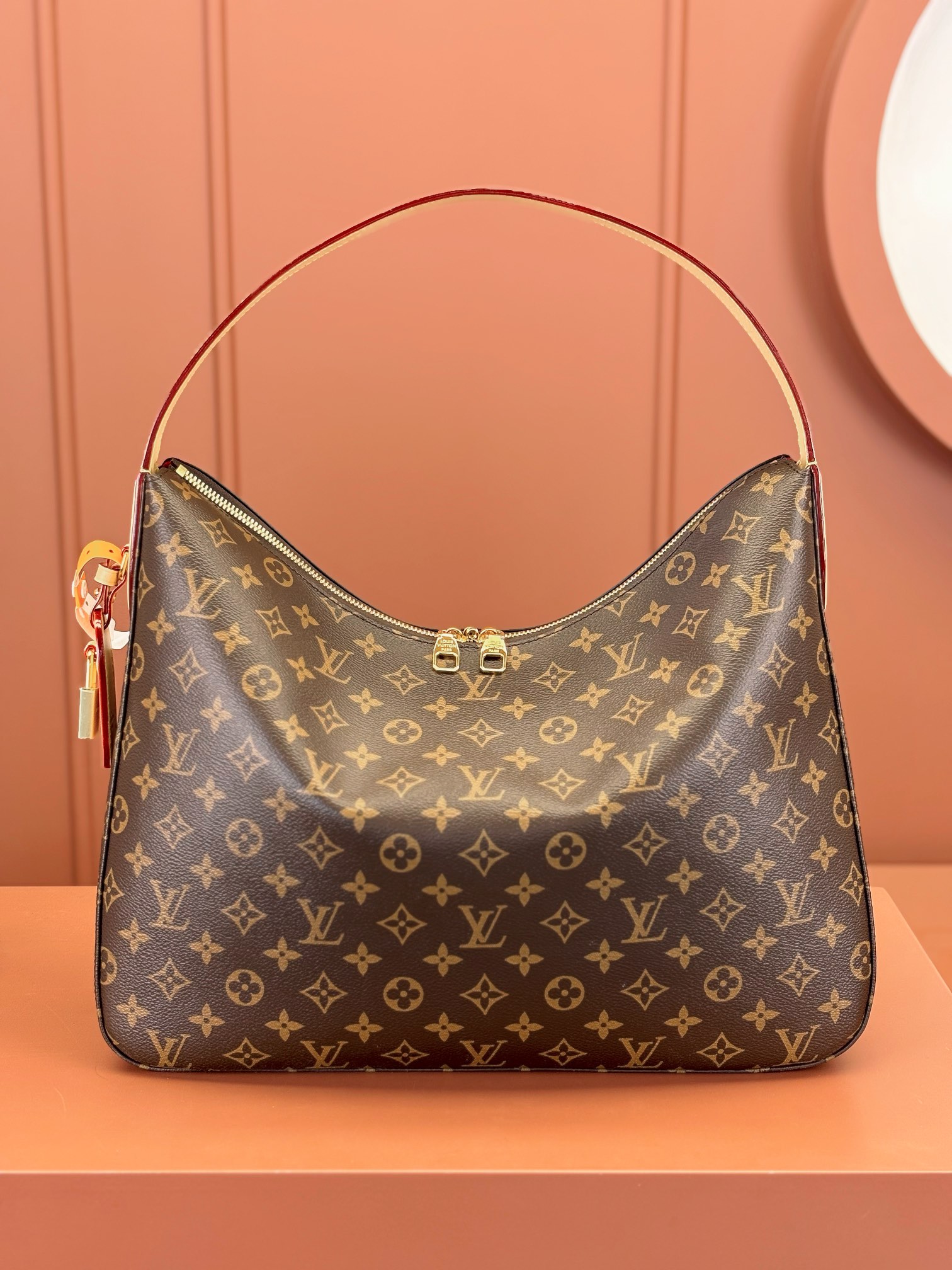 TOP Louis Vuitton LV L*V Grand Palais Monogram Bag 40x31x11cm