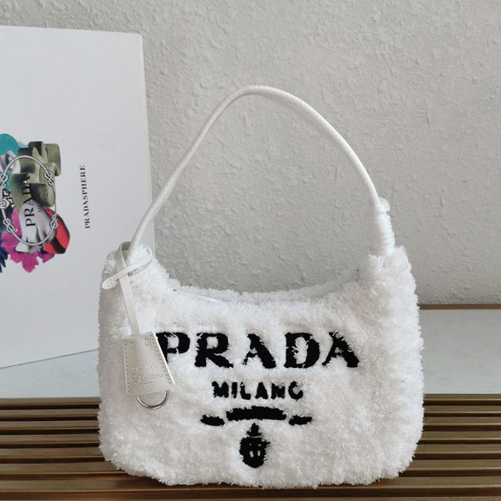 PRADA Re-Edition 2000 Hobo Bag(Replica)