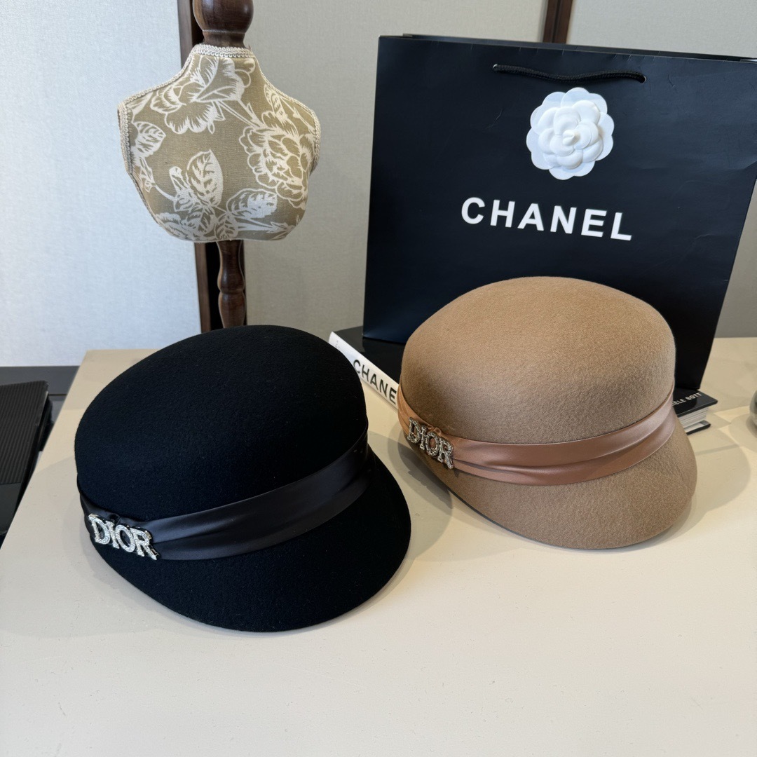 TOP Christian Dior Wool Peaked Cap  - 2 Colors