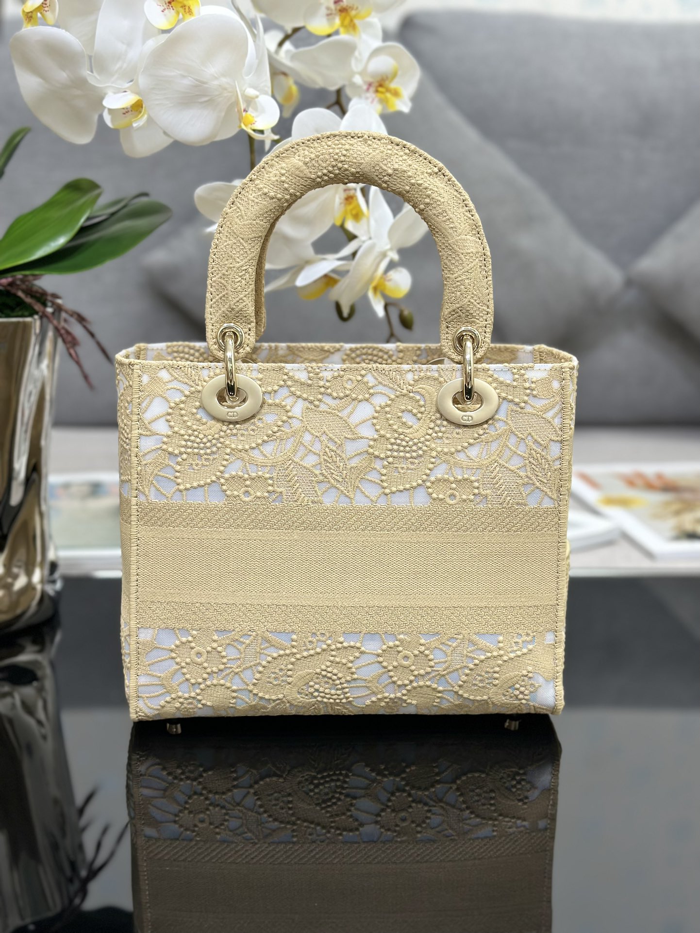 TOP Christian Dior Five Grid Embroidered Lace Handbags 24x20x11CM - 2 Colors&GHW