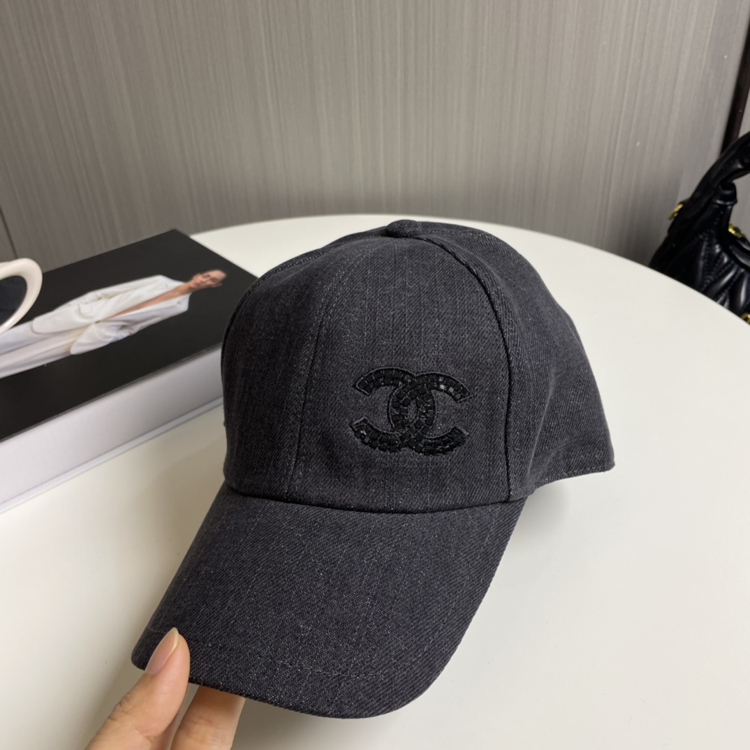 TOP CHANEL Embroidered Baseball Caps - 2 Colors