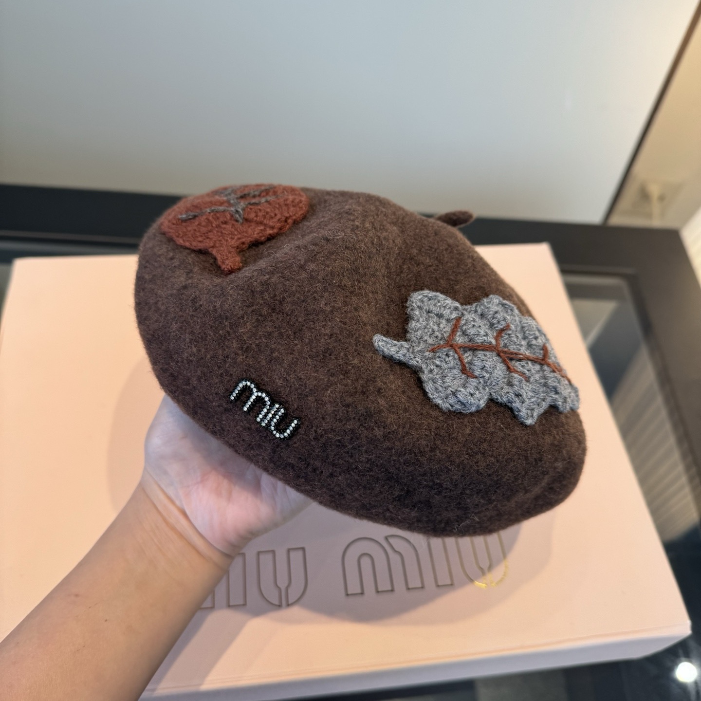 TOP Miu Miu Beret Hat - Brown