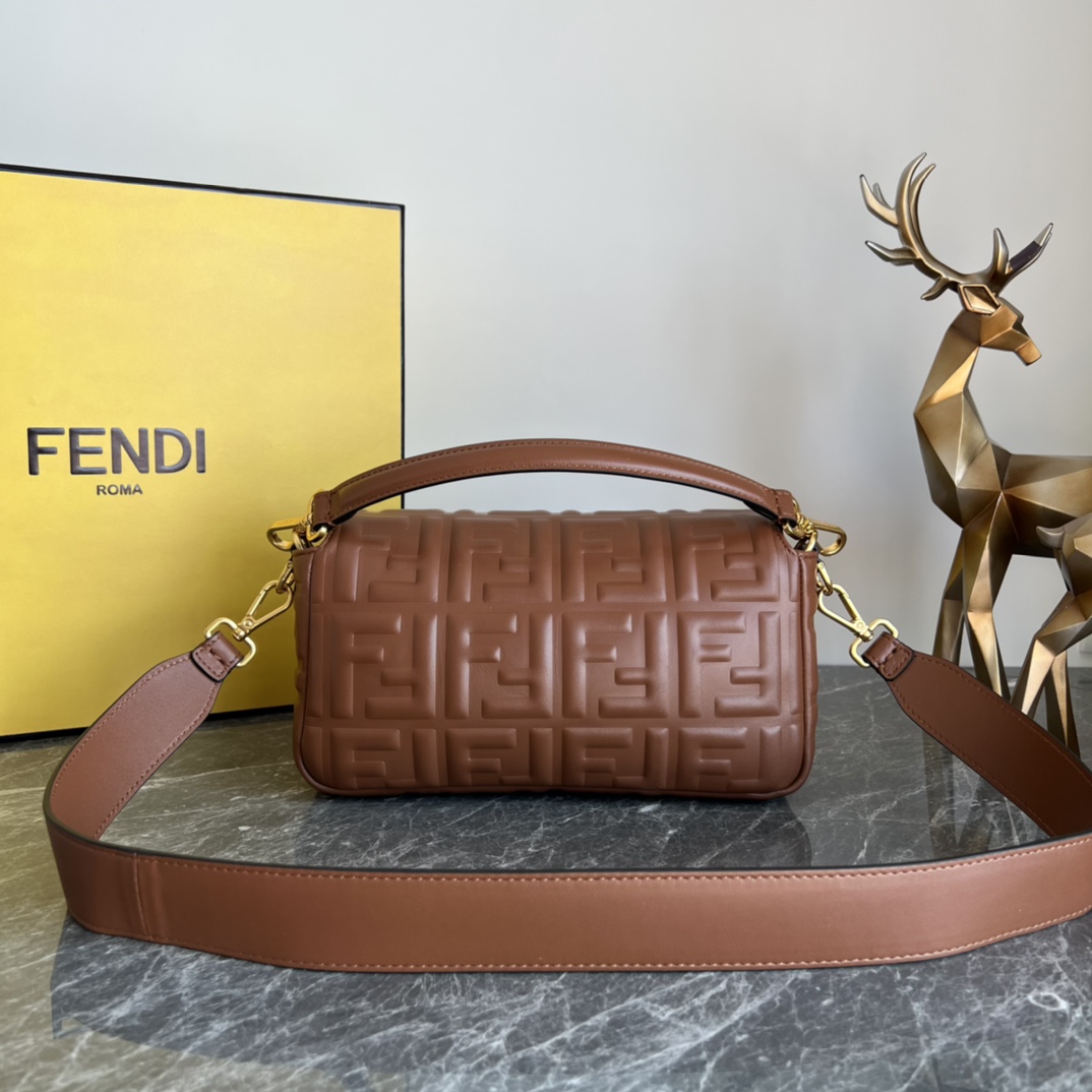 TOP FENDI Baguette FF Sheepskin Bag 26x13x6 cm-Brown